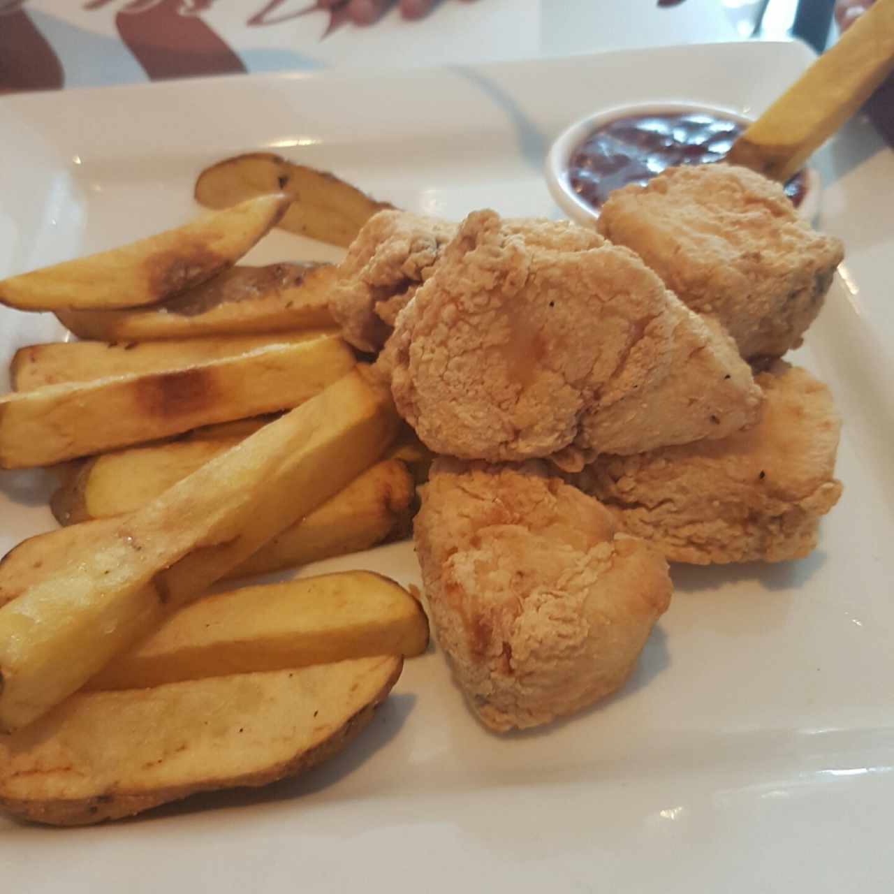 Corvina frita con papas