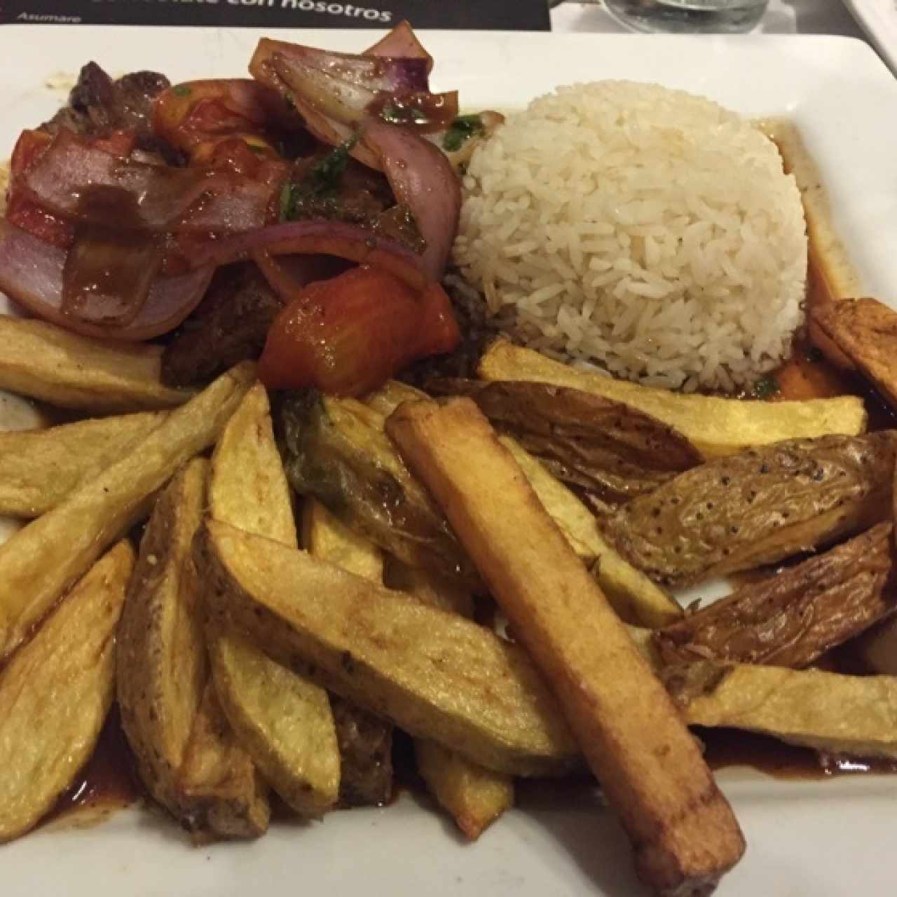 Lomo saltado