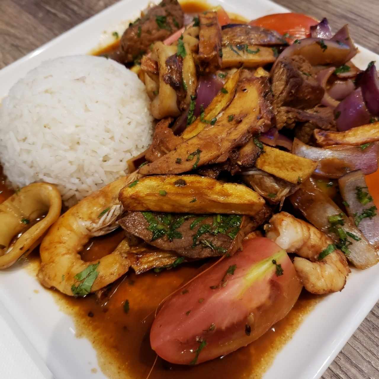 LOMO SALTADO MAR Y TIERRA