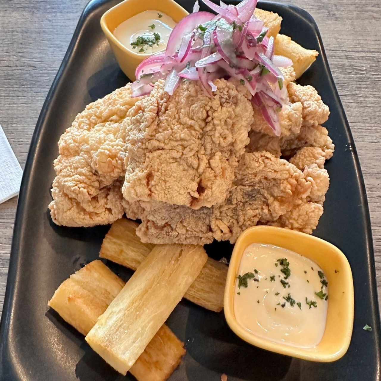 TÍPICO - CHICHARRON DE PESCADO