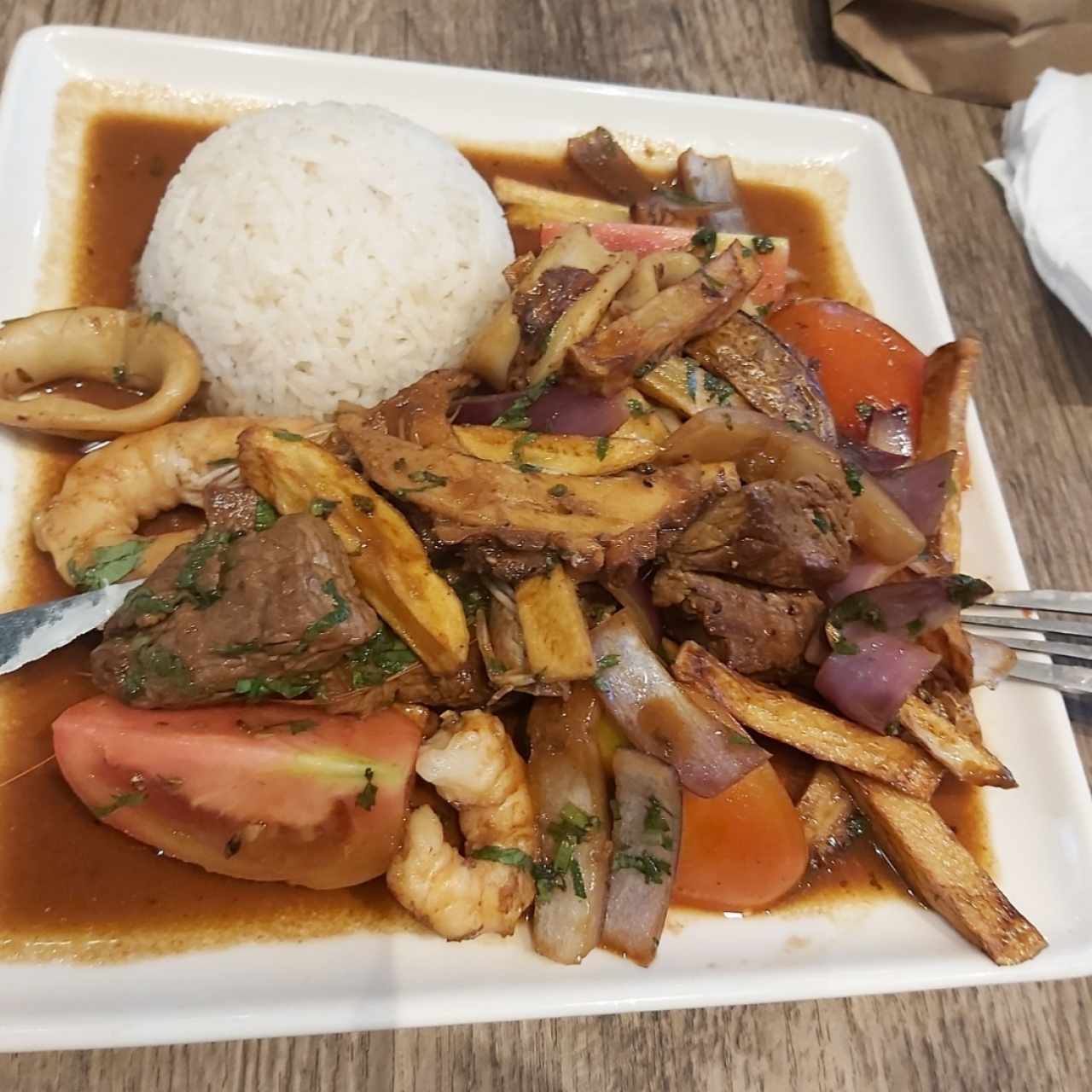 LOMO SALTADO MAR Y TIERRA