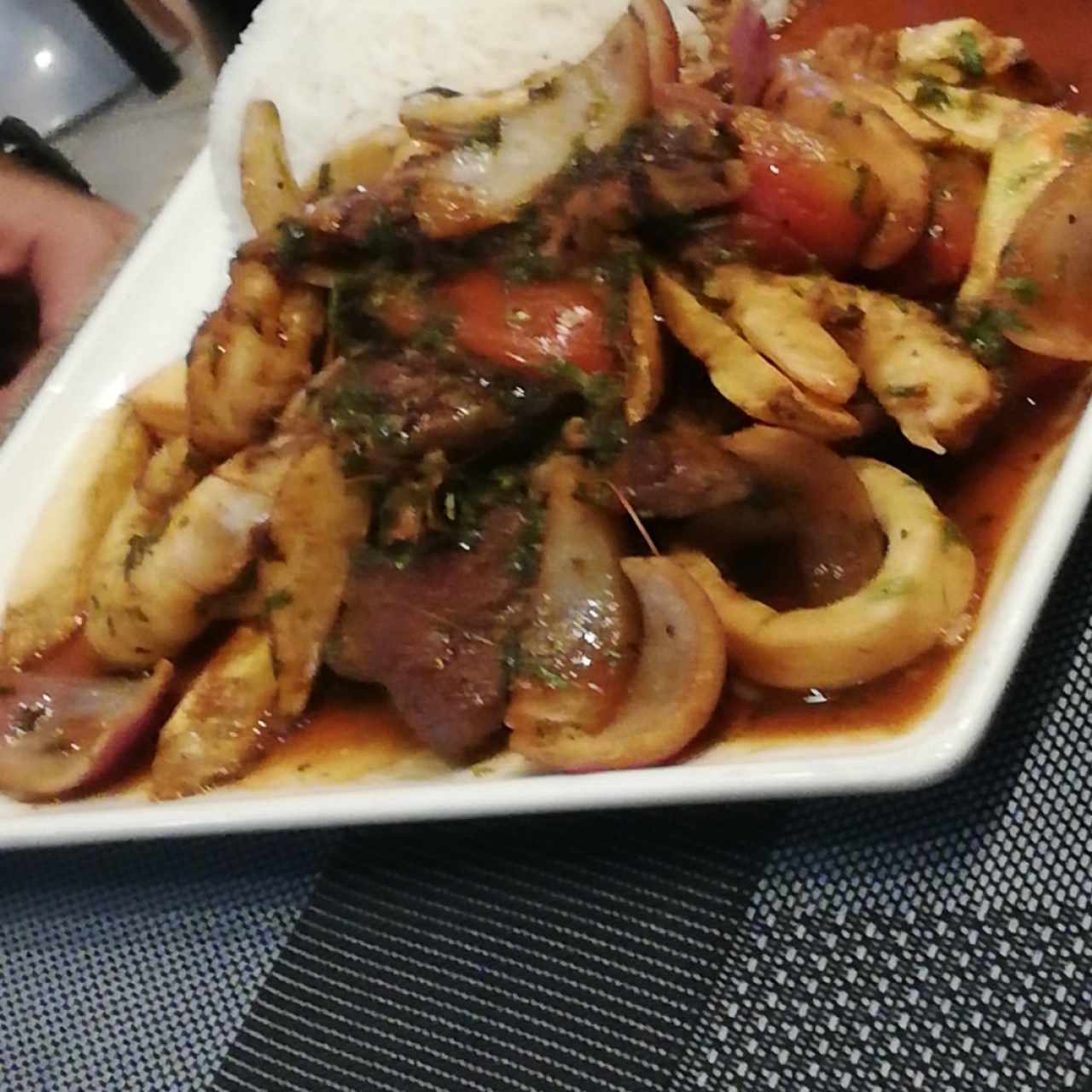 LOMO SALTADO MAR Y TIERRA