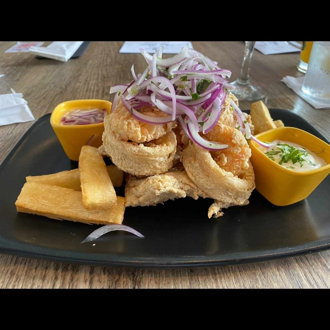 TÍPICO - JALEA DE MARISCOS