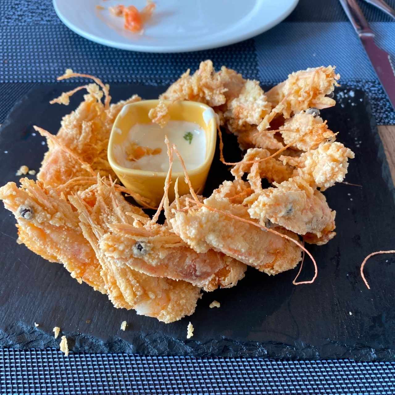 CHICHARRÓN DE LANGOSTINOS