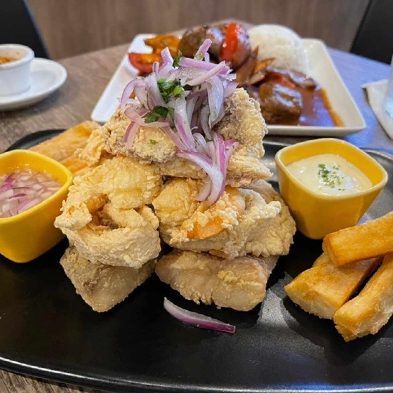 TÍPICO - JALEA DE MARISCOS