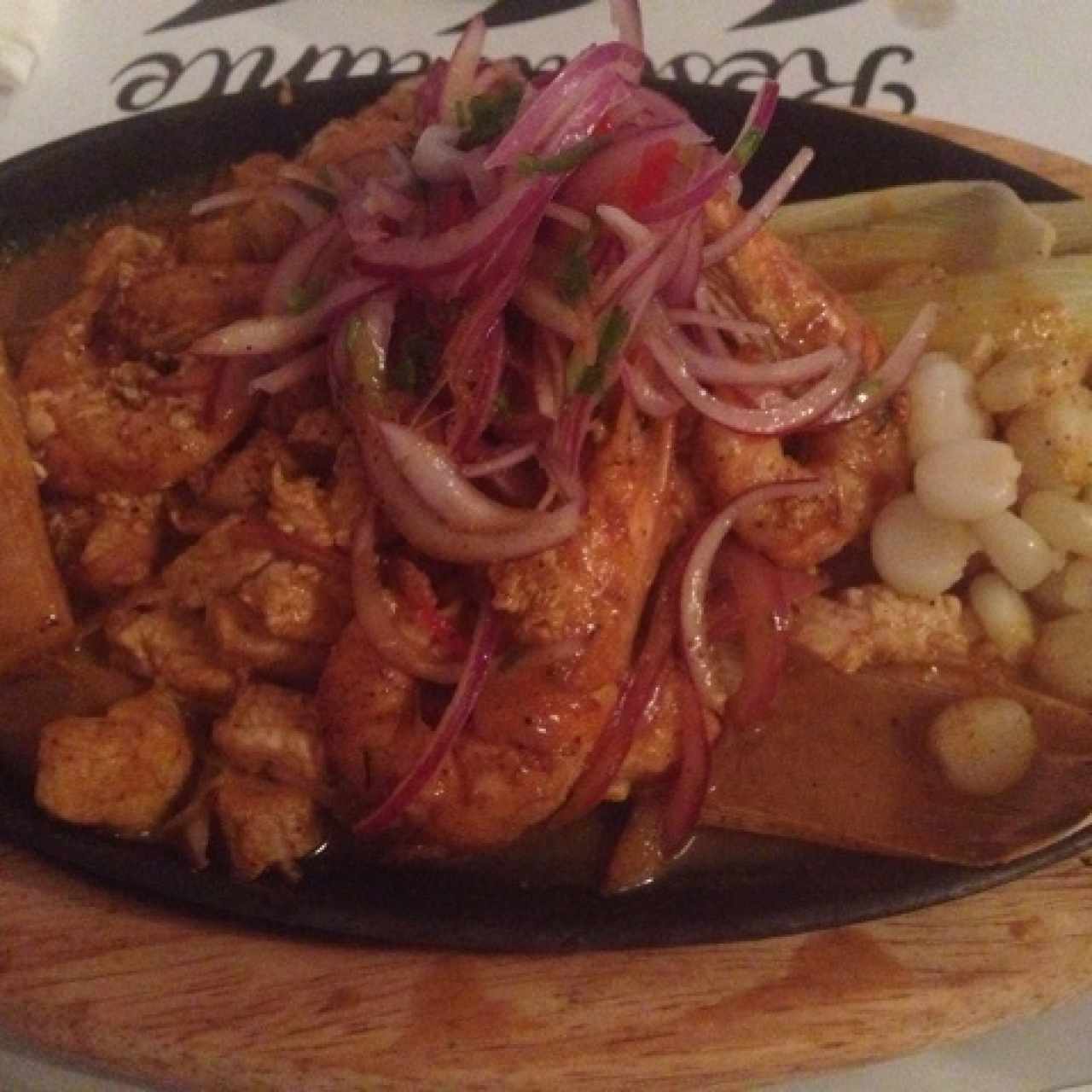 Ceviche caliente 