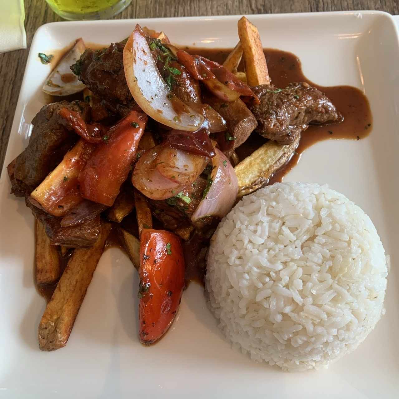 Lomo saltado