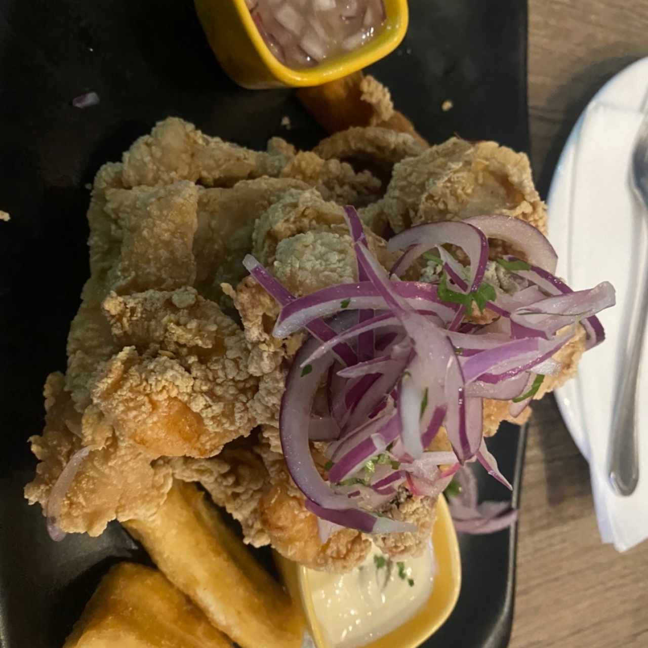 TÍPICO - JALEA DE MARISCOS