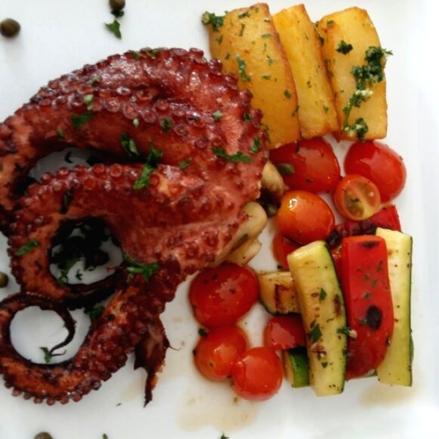 Pulpo al carbón