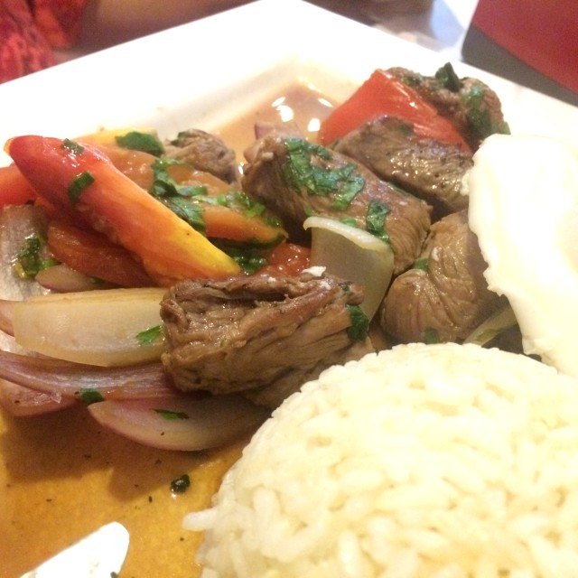 Lomo saltado