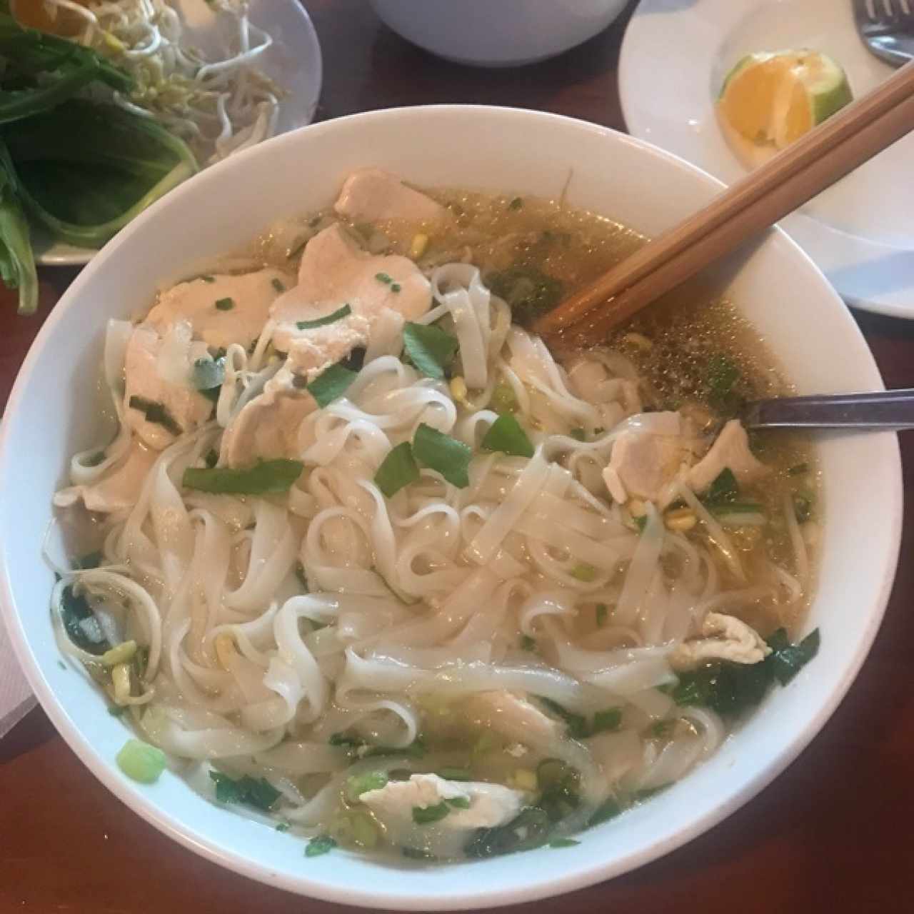 pho de pollo