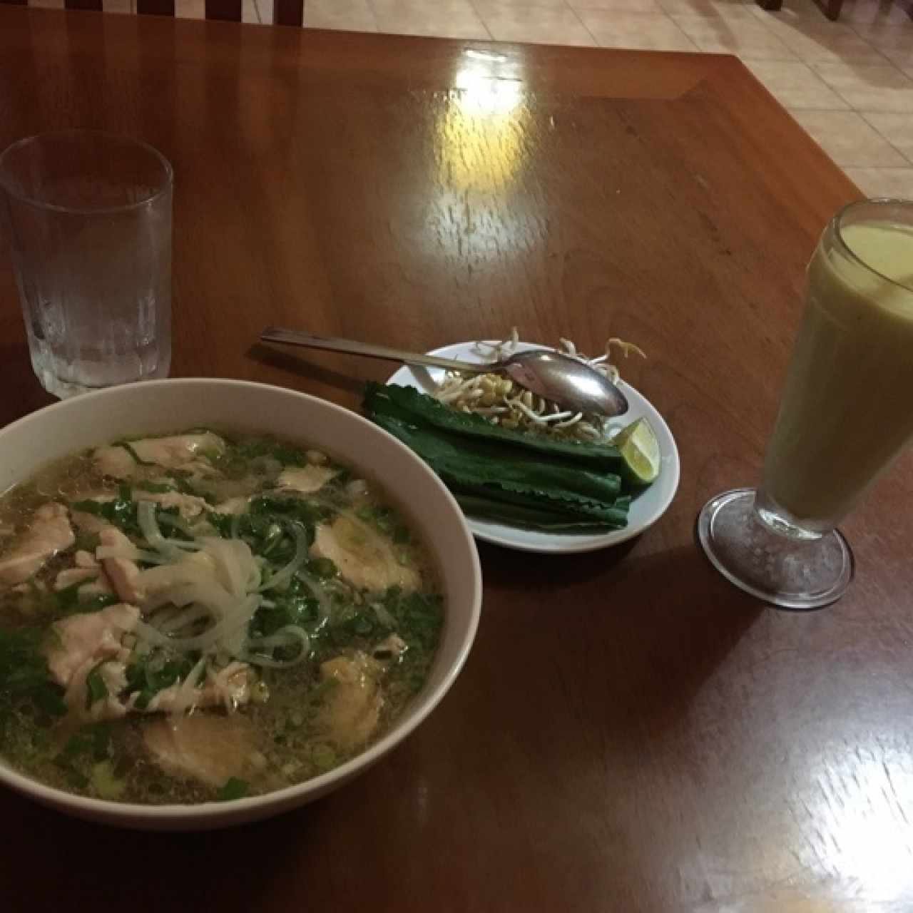 pho de pollo