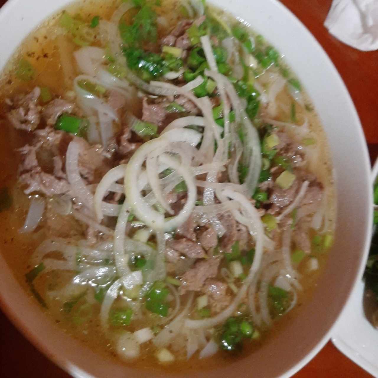 Pho Tái Sopa de res salteada con jengibre