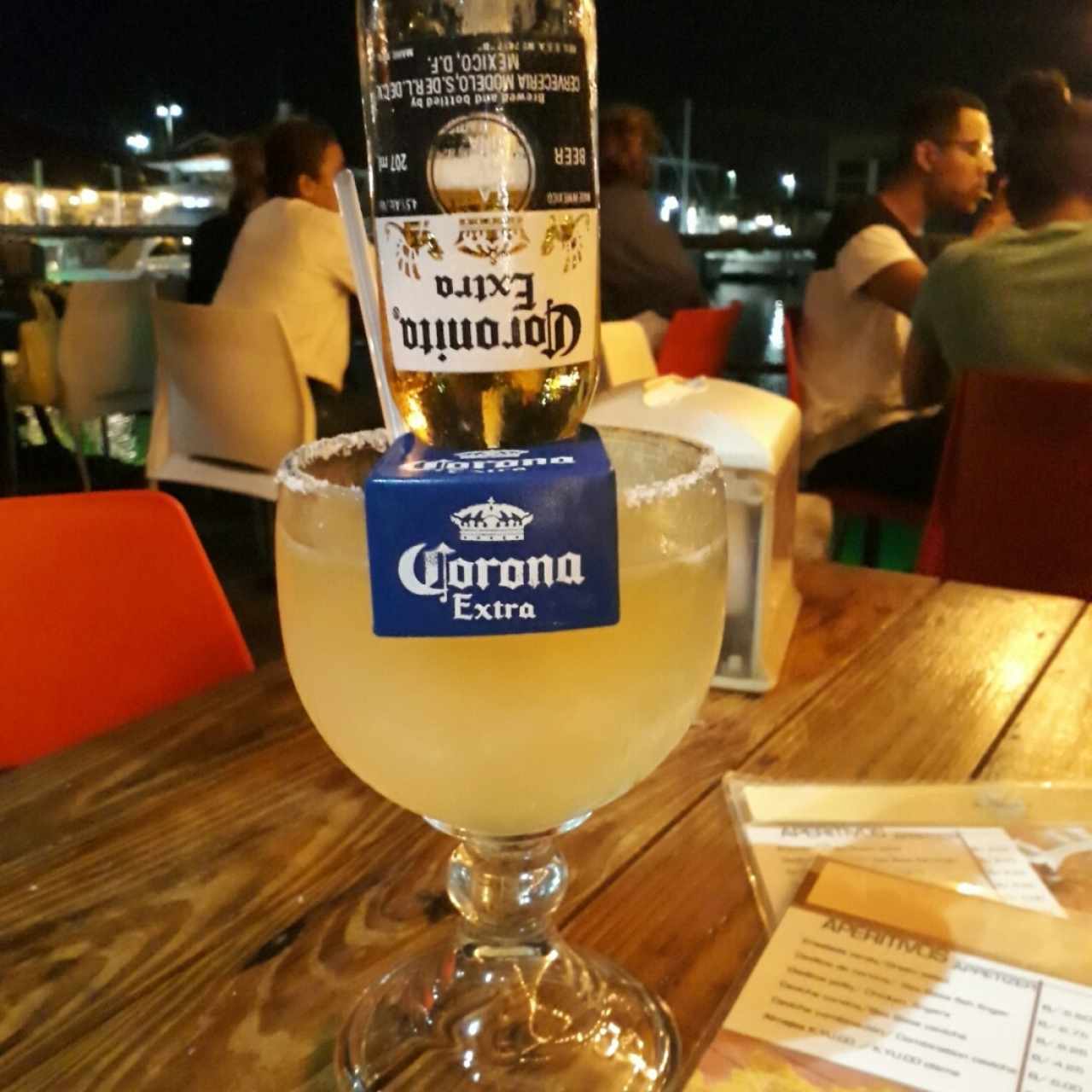 Margarita coronada 