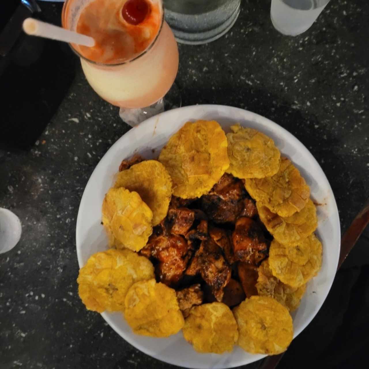 parrilla mixta y piña colada