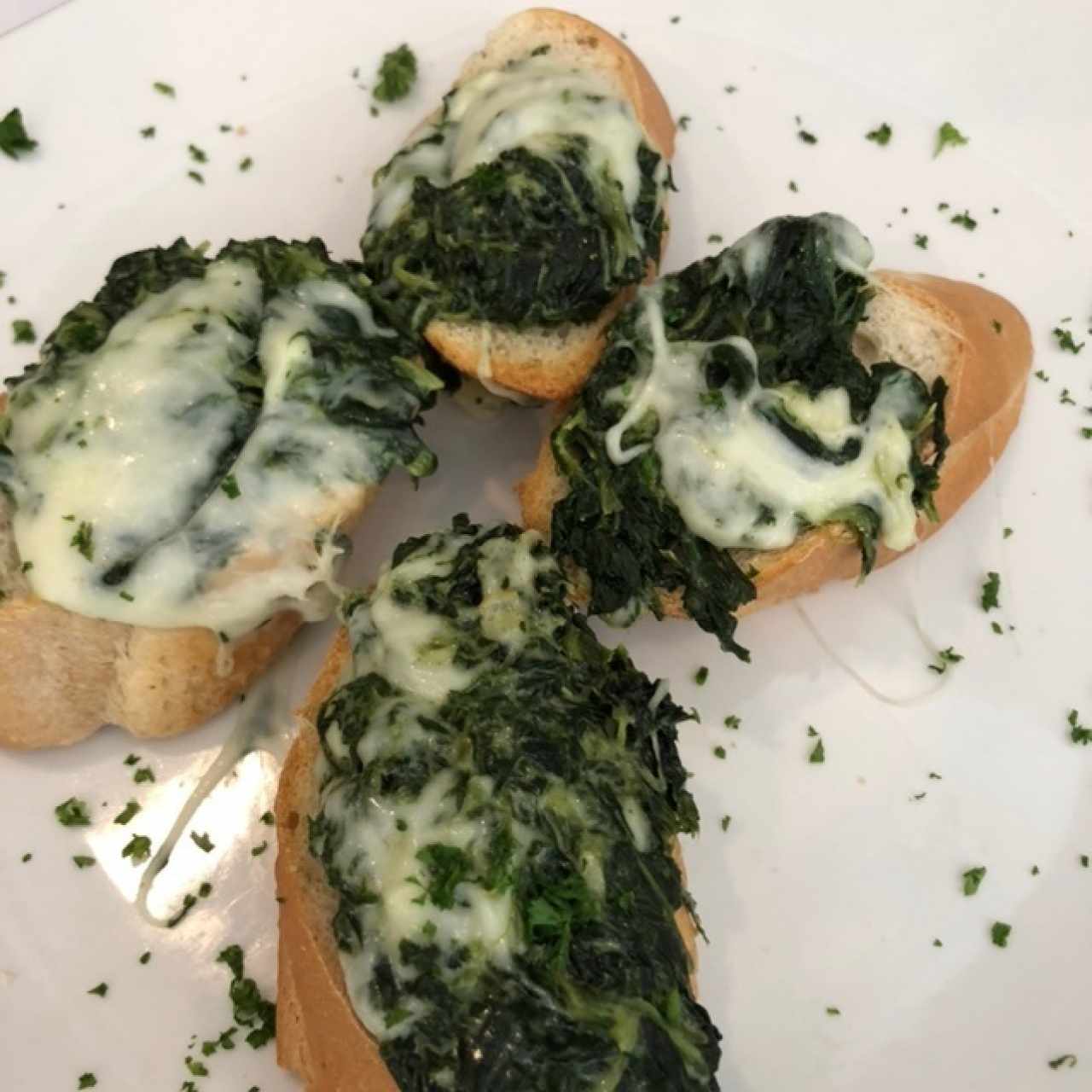 Bruchetta de espinac