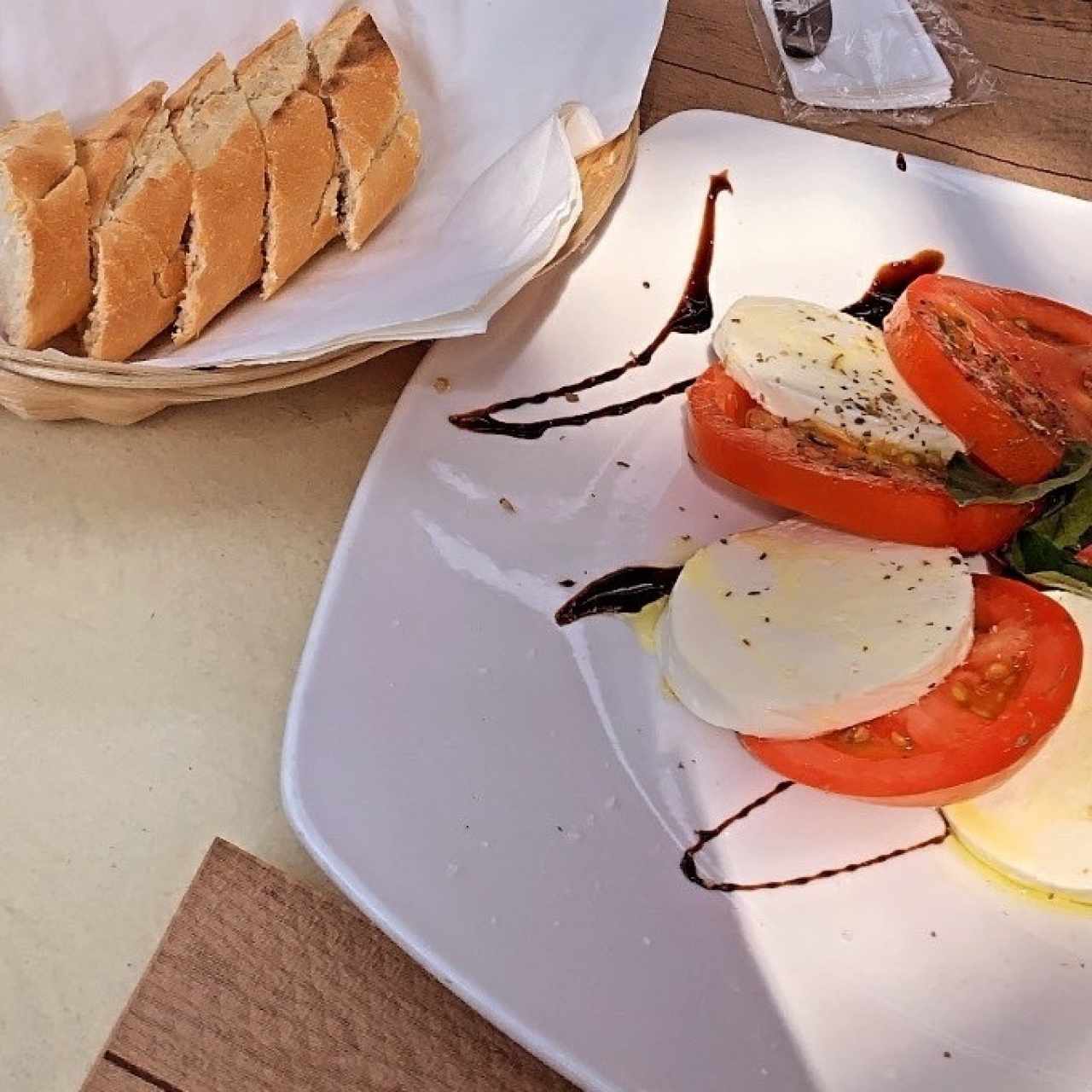 Ensaladas - Insalata Caprese