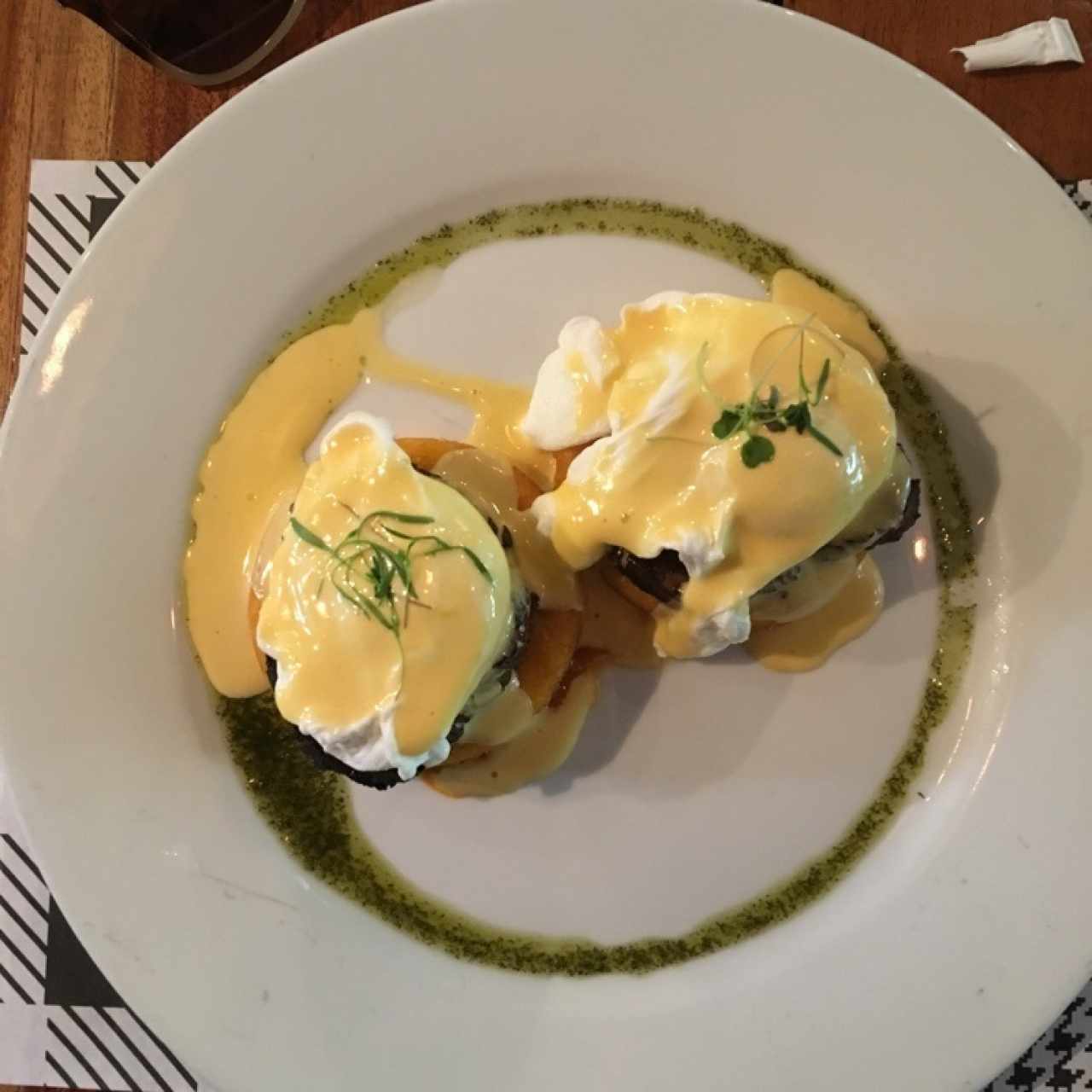 Huevos Benedictos