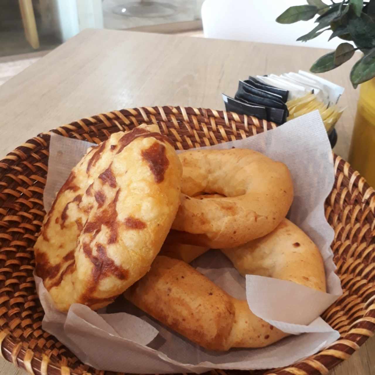 Arepa Maiz Horneado y Pandebonos