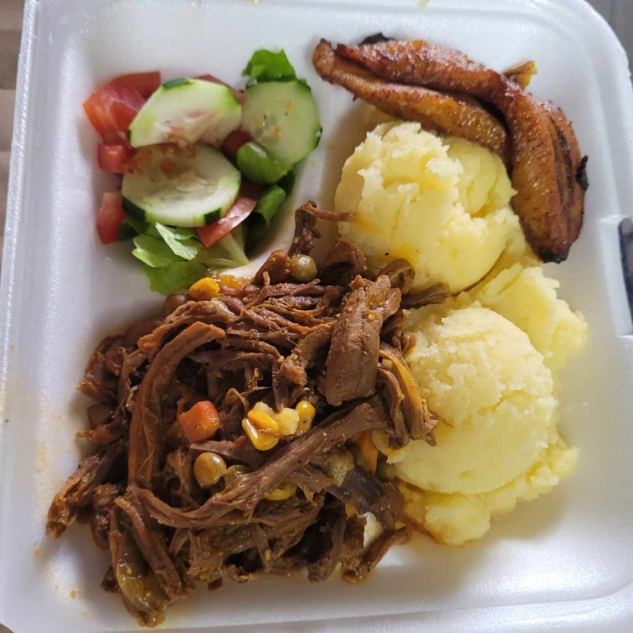 ropa vieja puré 