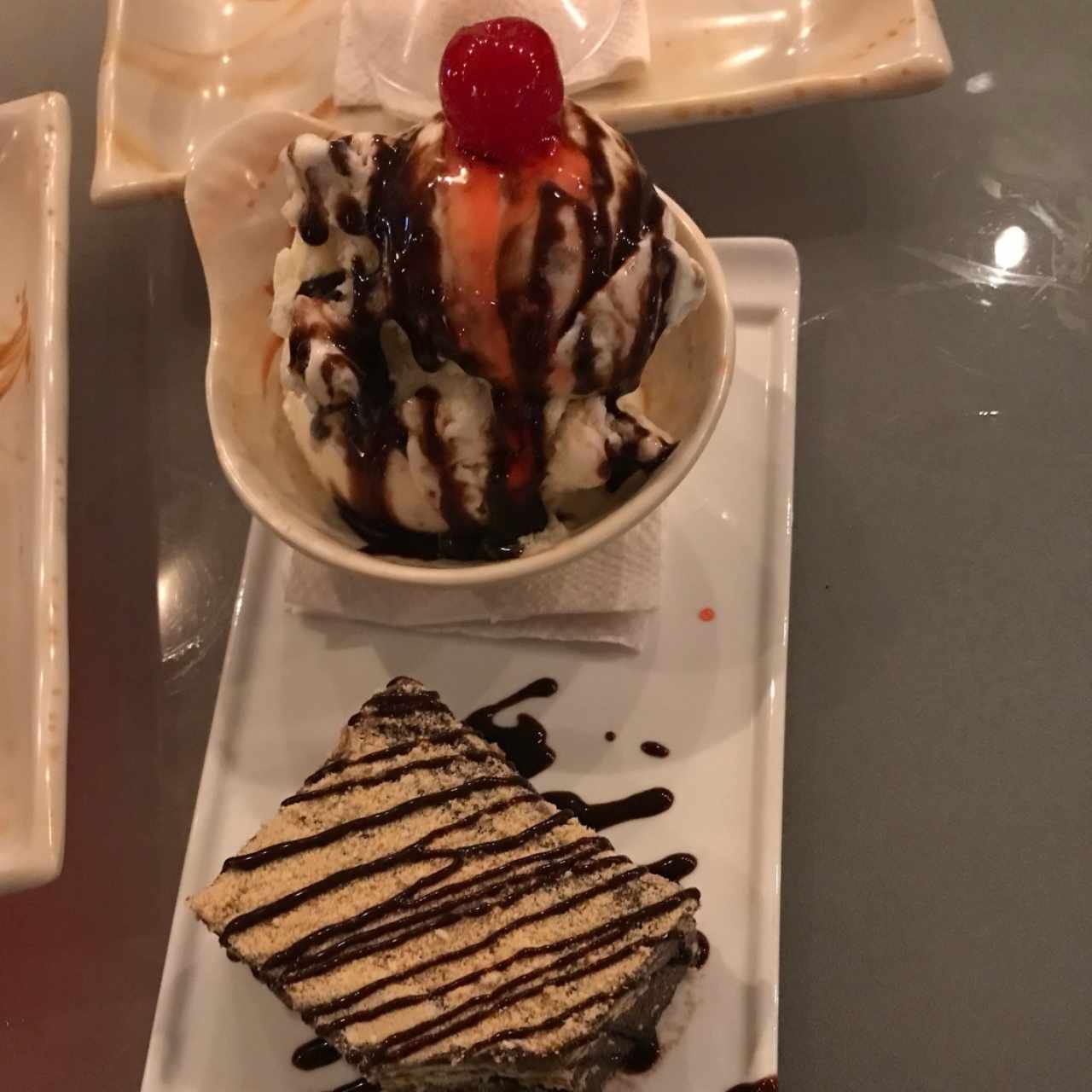 Marquesa de chocolate con helado