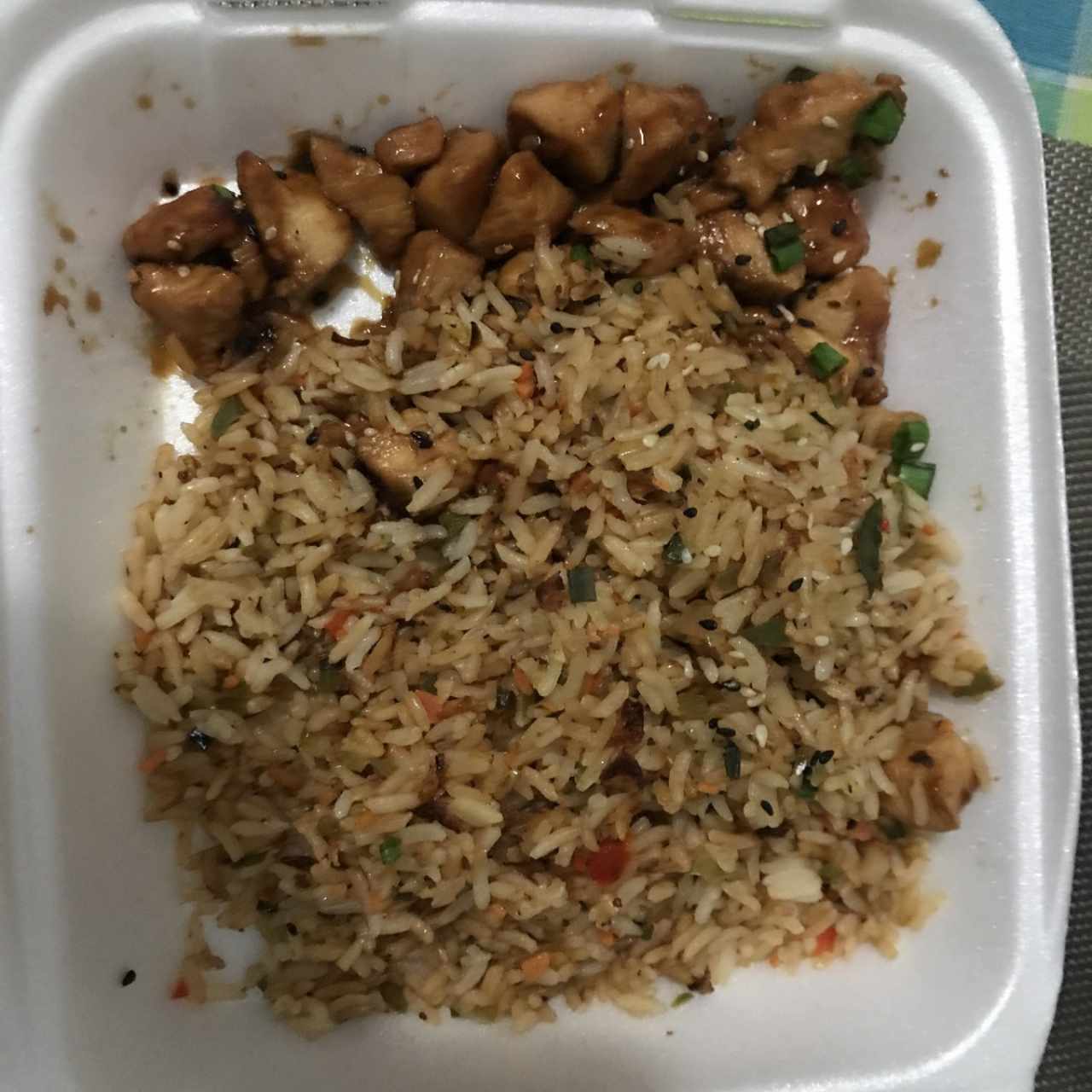 yakimeshi de pollo 