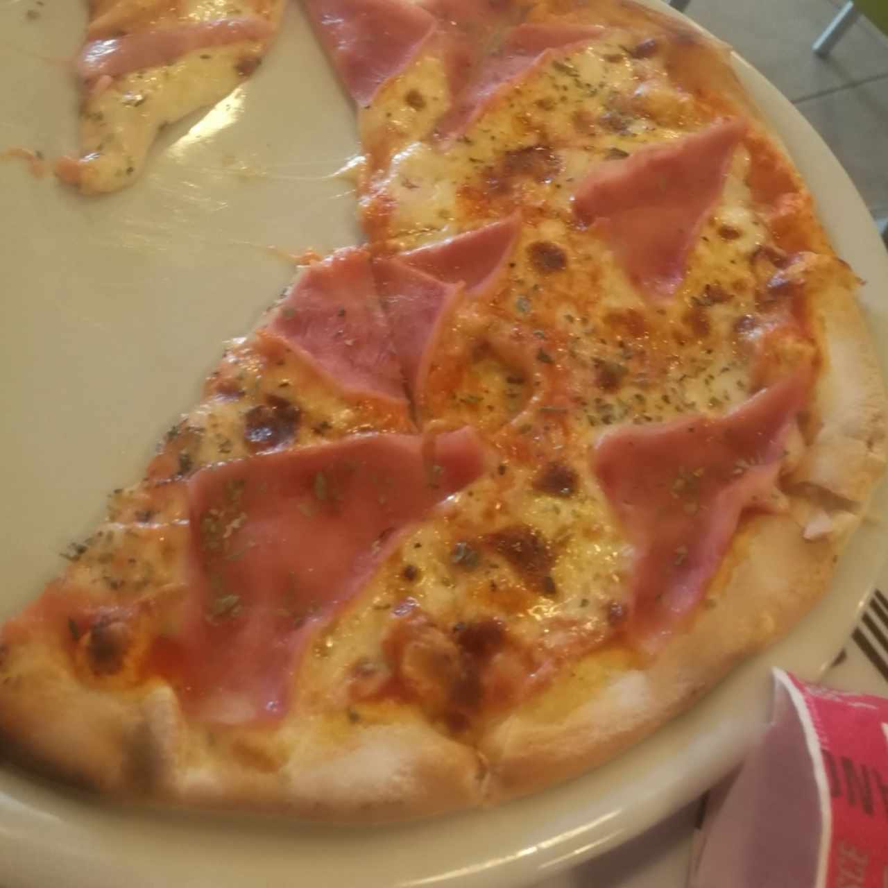 Pizza de jamón