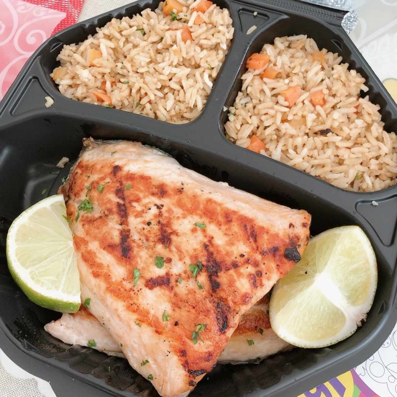 salmon grill con arroz integral