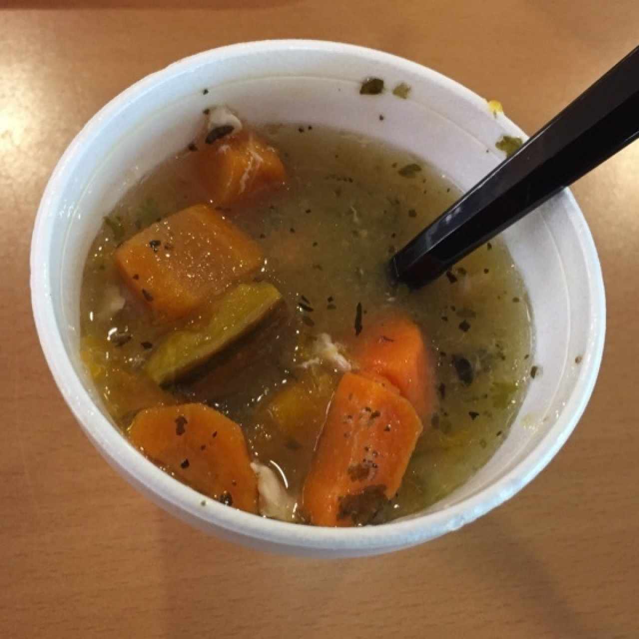 Caldo de pollo sopa del día