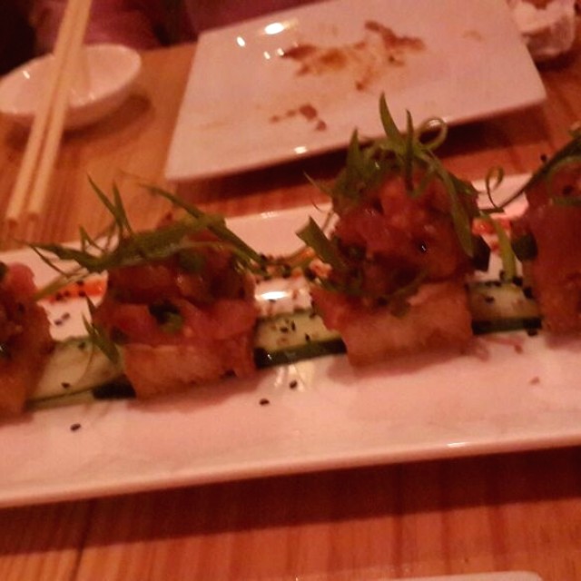 Spicy tuna on crispy rice