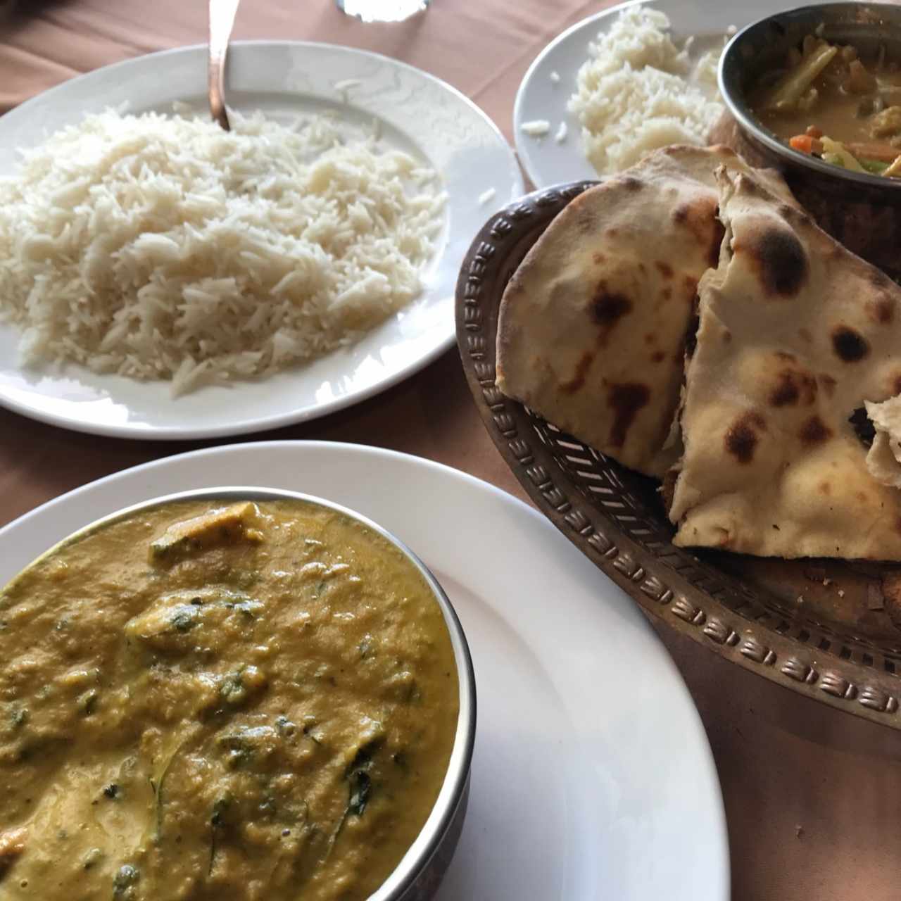 butter chicken con arroz basmati y nam