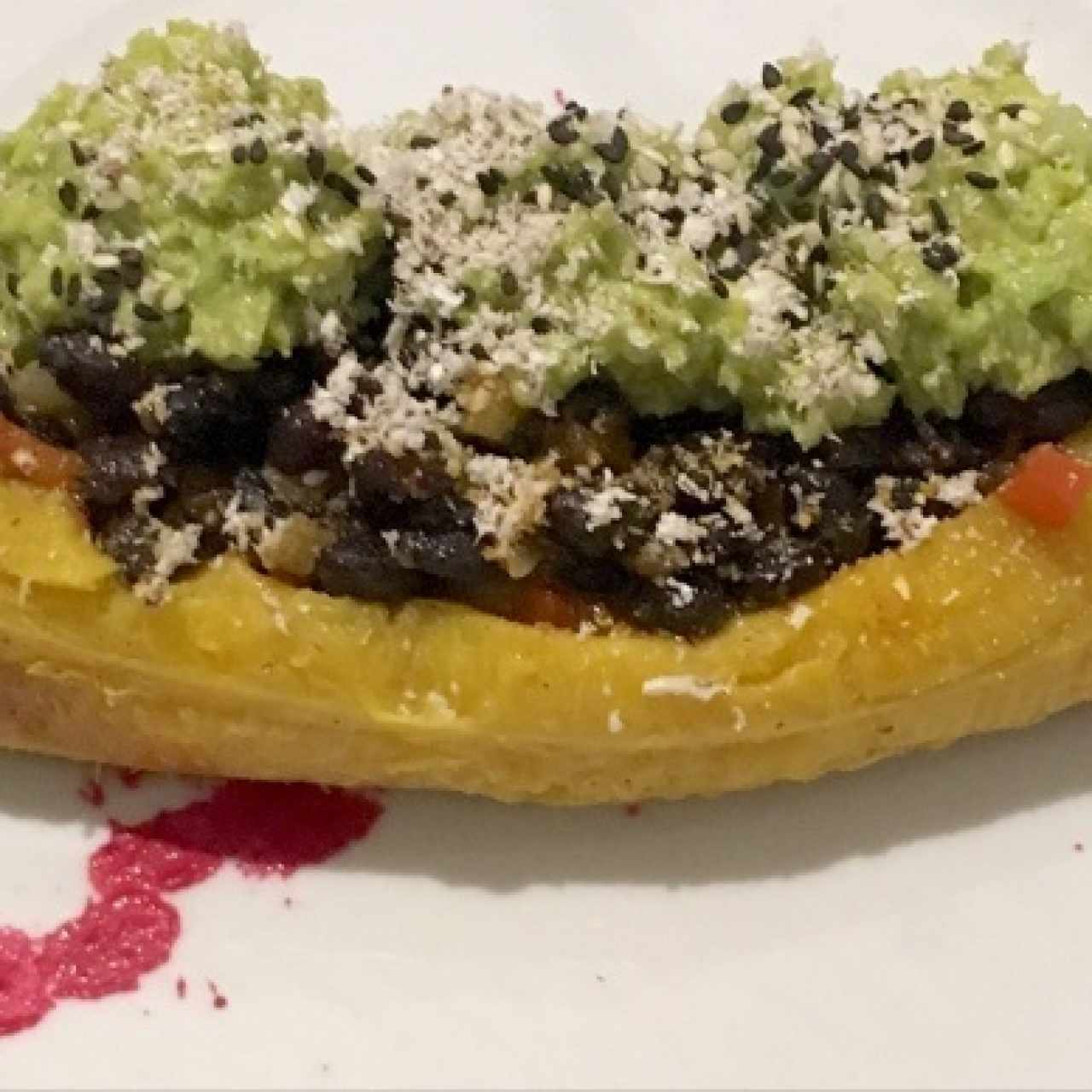 Plátano relleno con vegetales