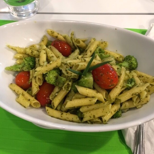 Kale pesto penne