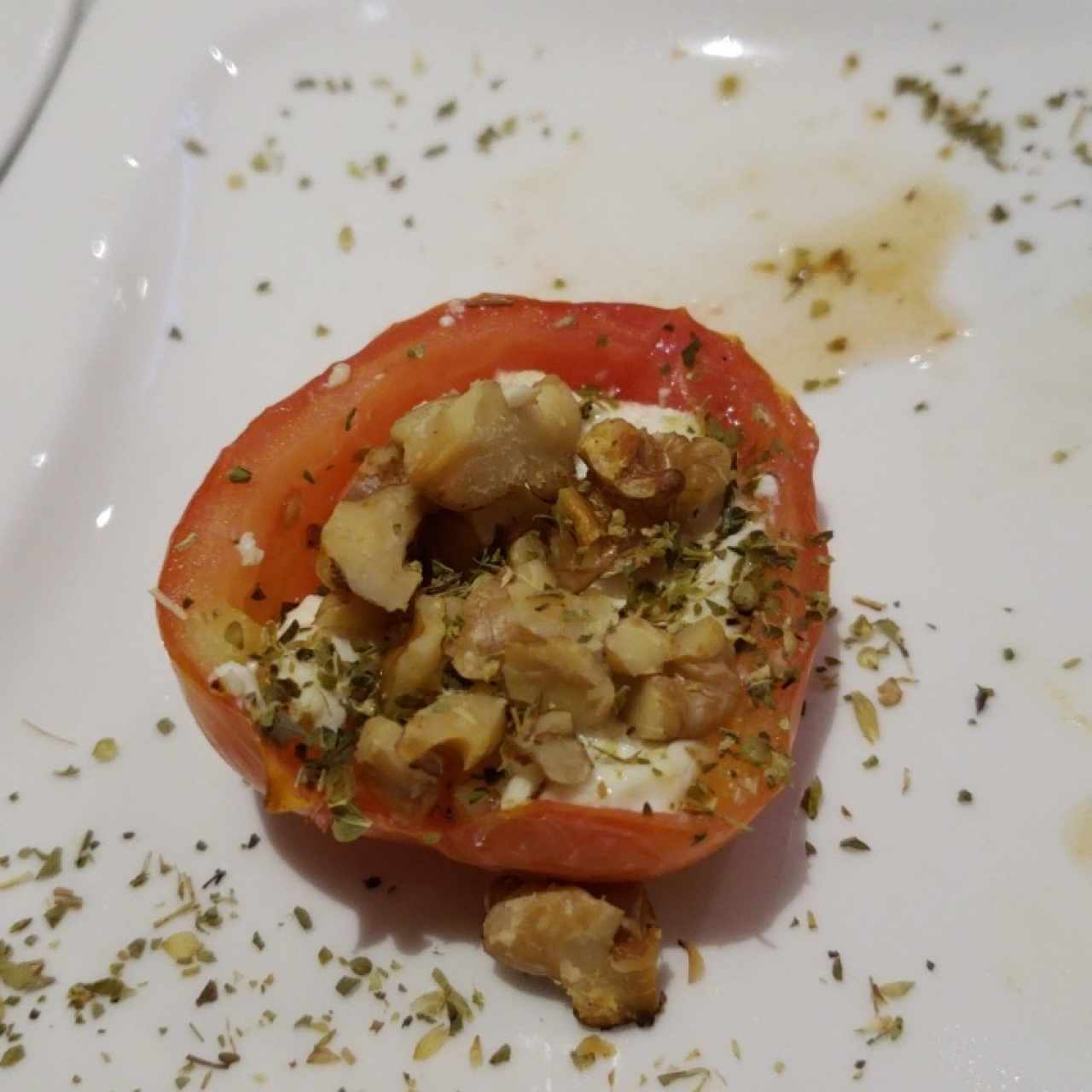 tomates rostizados con queso de cabra