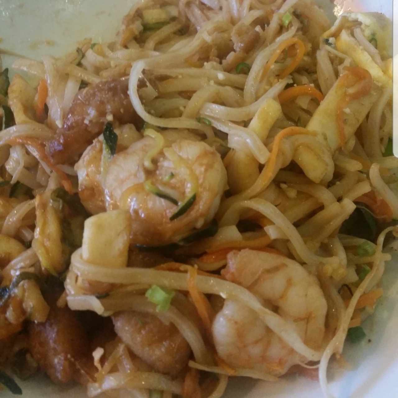 Pad thai de mariscos