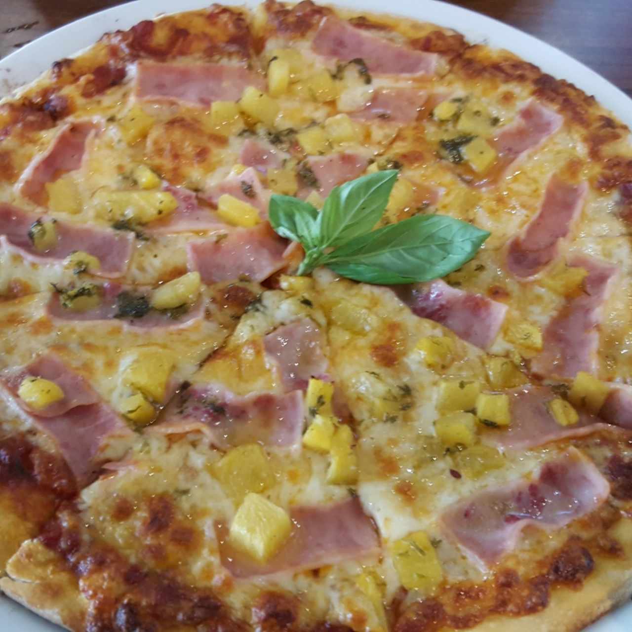 Pizza Hawaiana