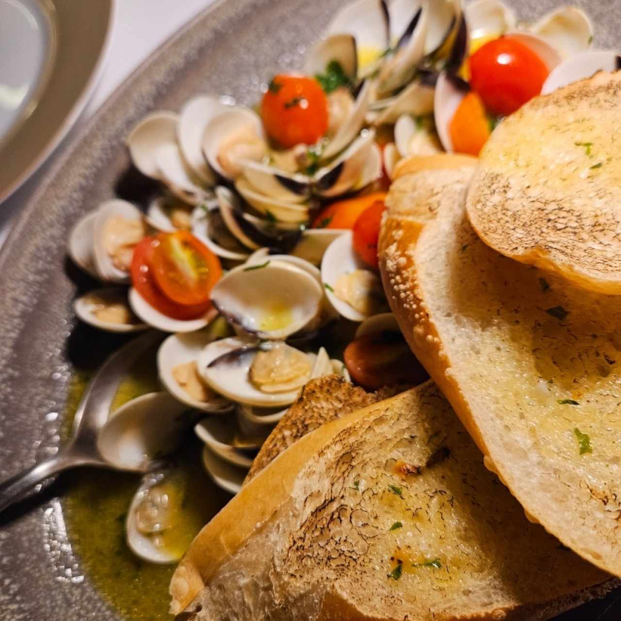 Vongole a la Pescatora