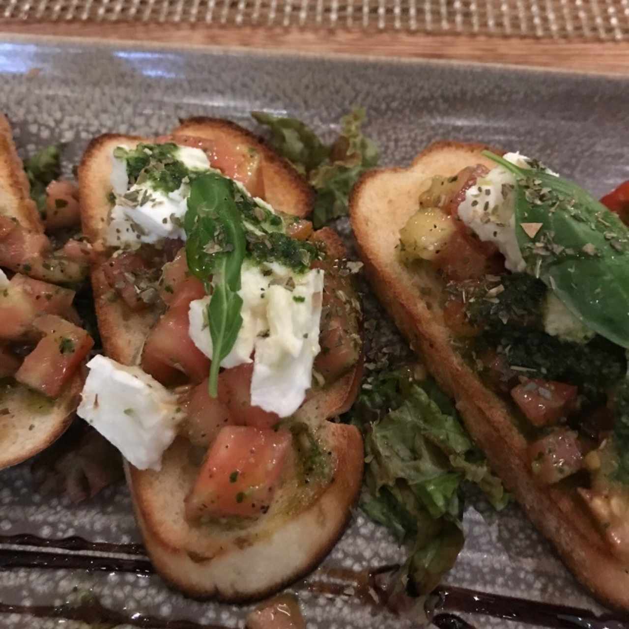 Bruschetta mixta