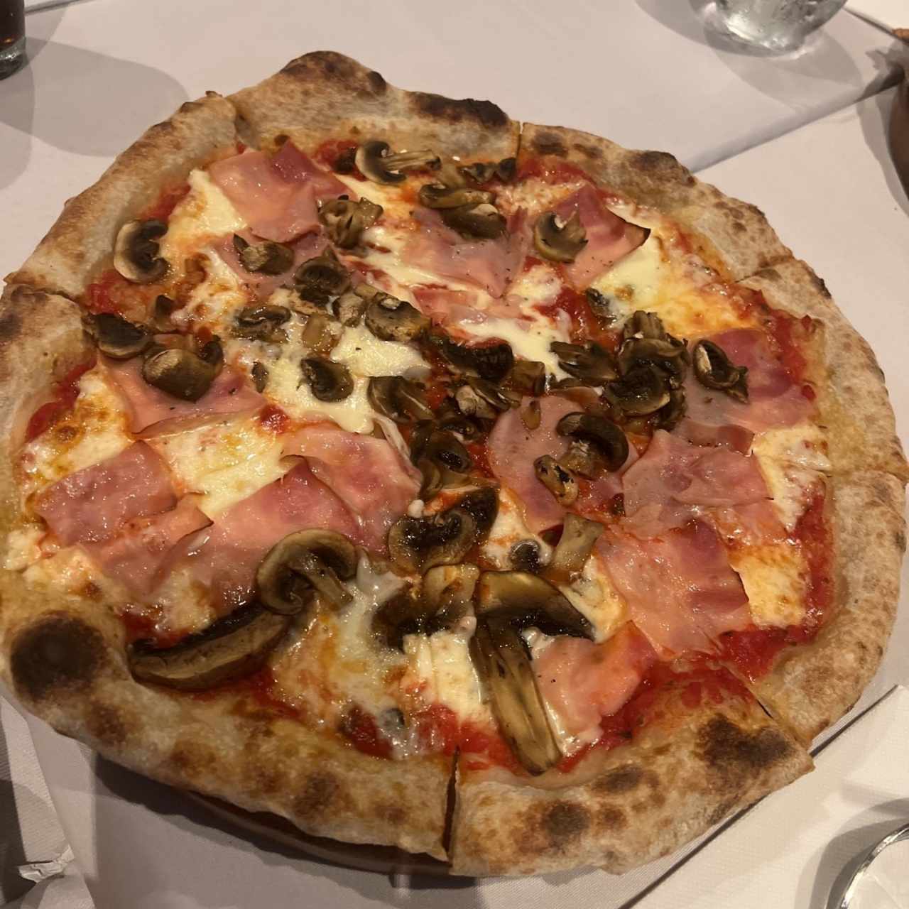 Pizza Prosciutto e funghi