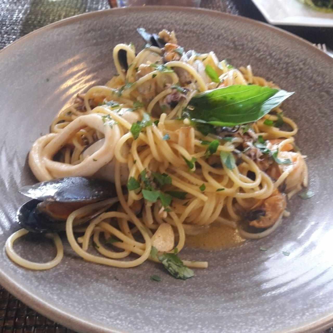 Spaguetti Fruti Di Mare