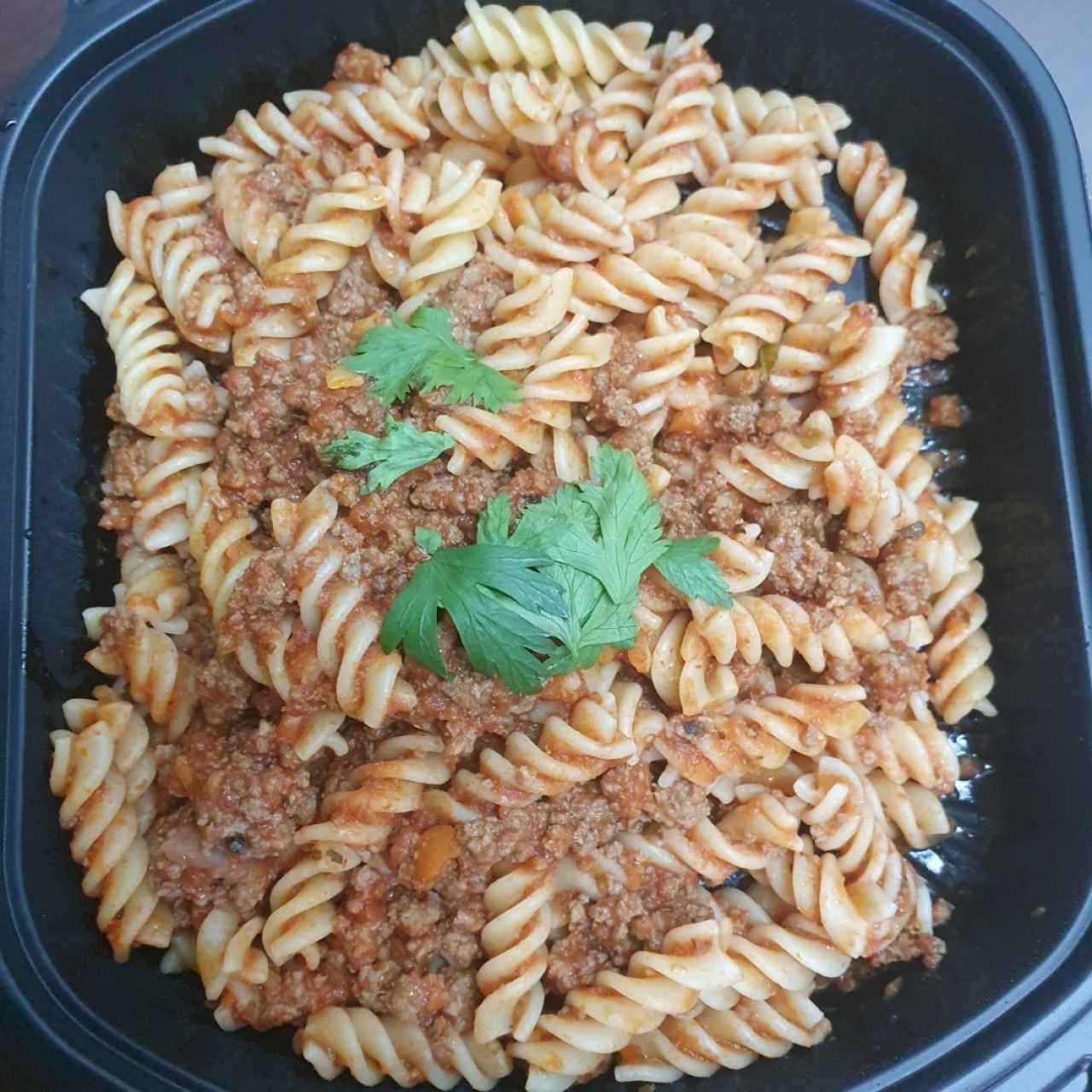 fusilli boloñesa