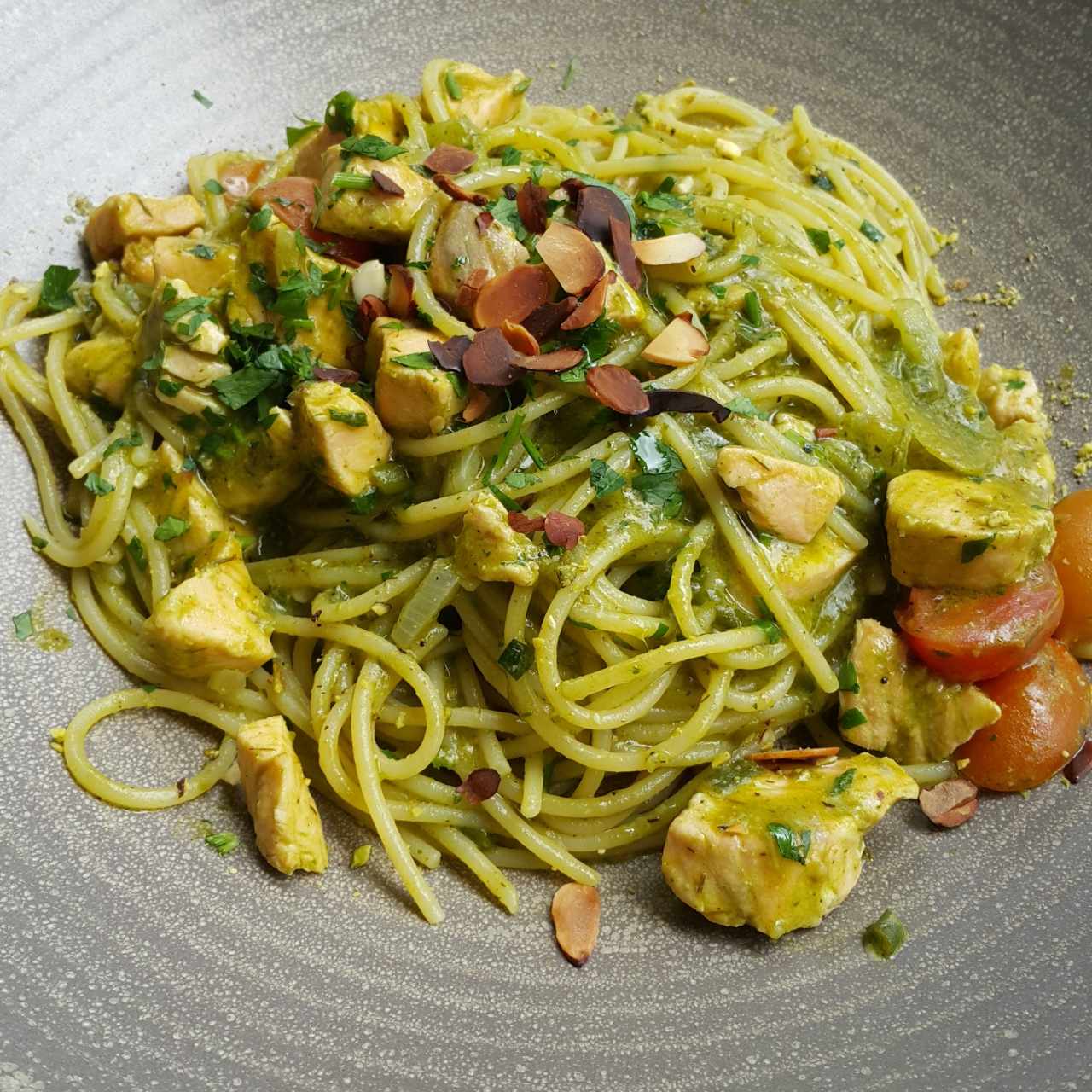 pasta verde al salmón