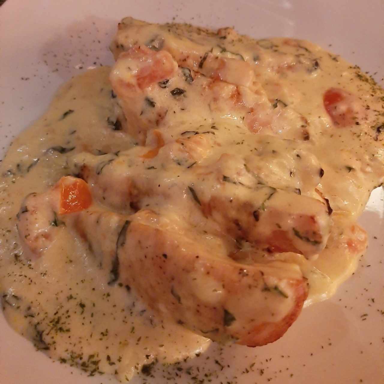 Pechuga de pollo rellena de camarones