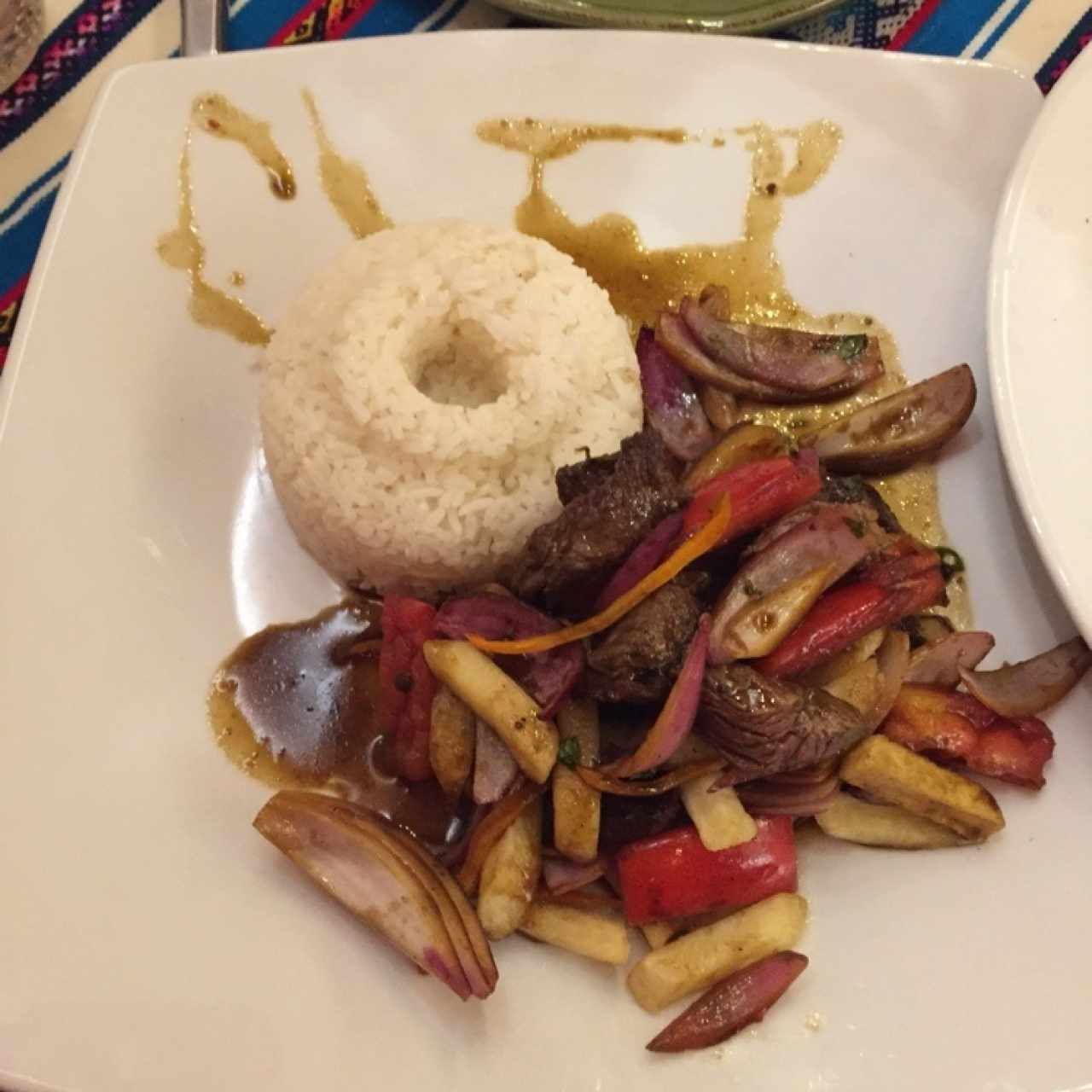 lomo saltado