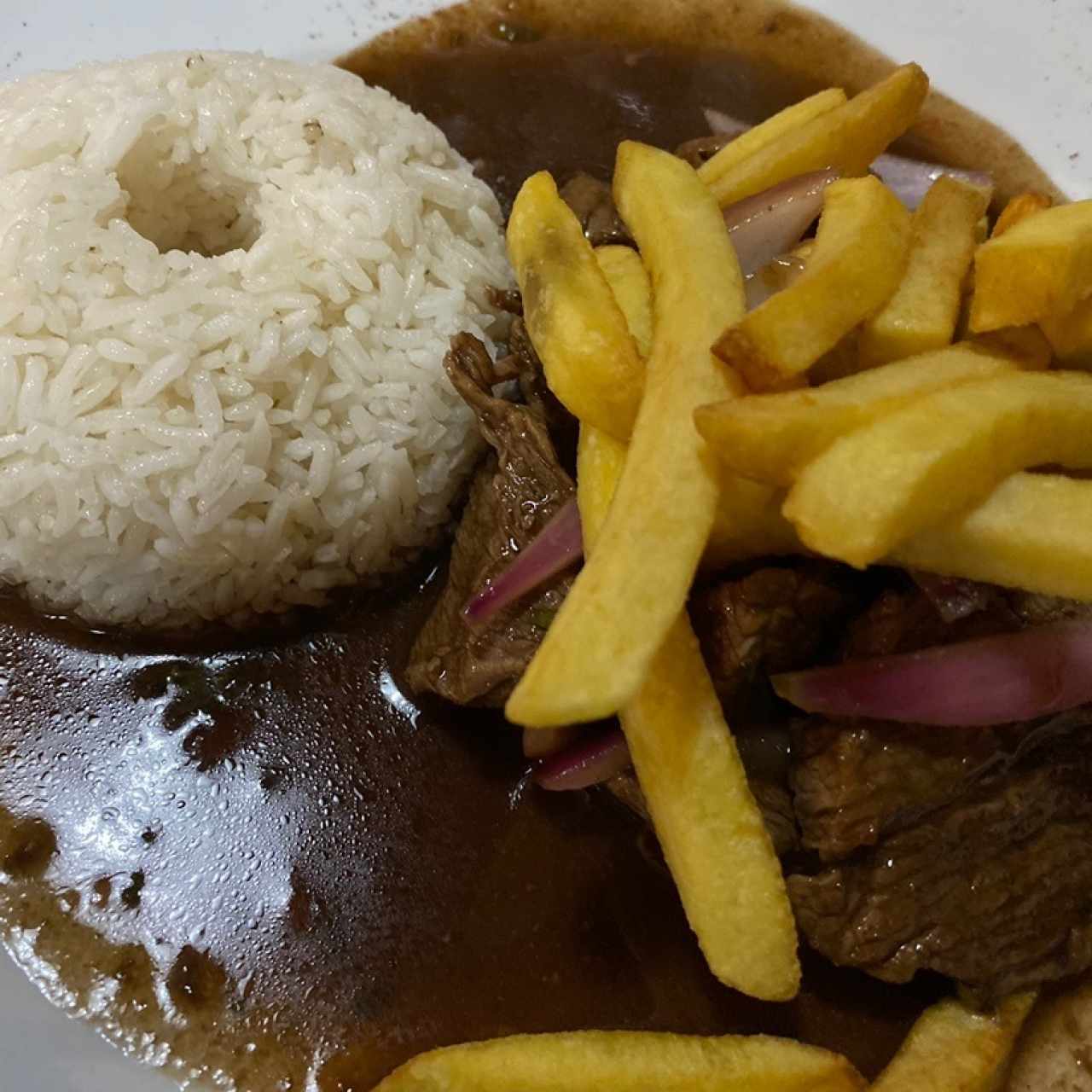 Lomo Saltado