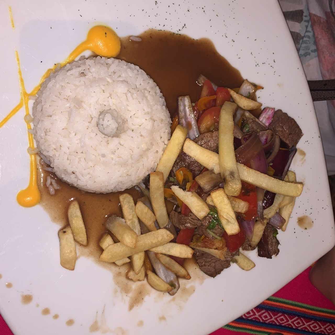 Lomo saltado