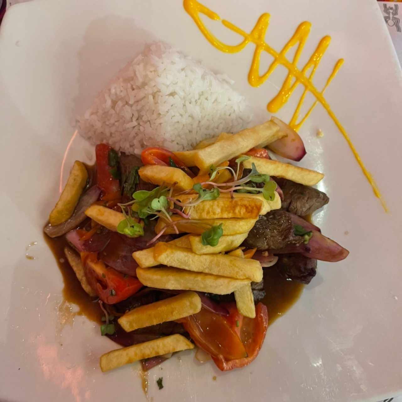 Lomo Saltado