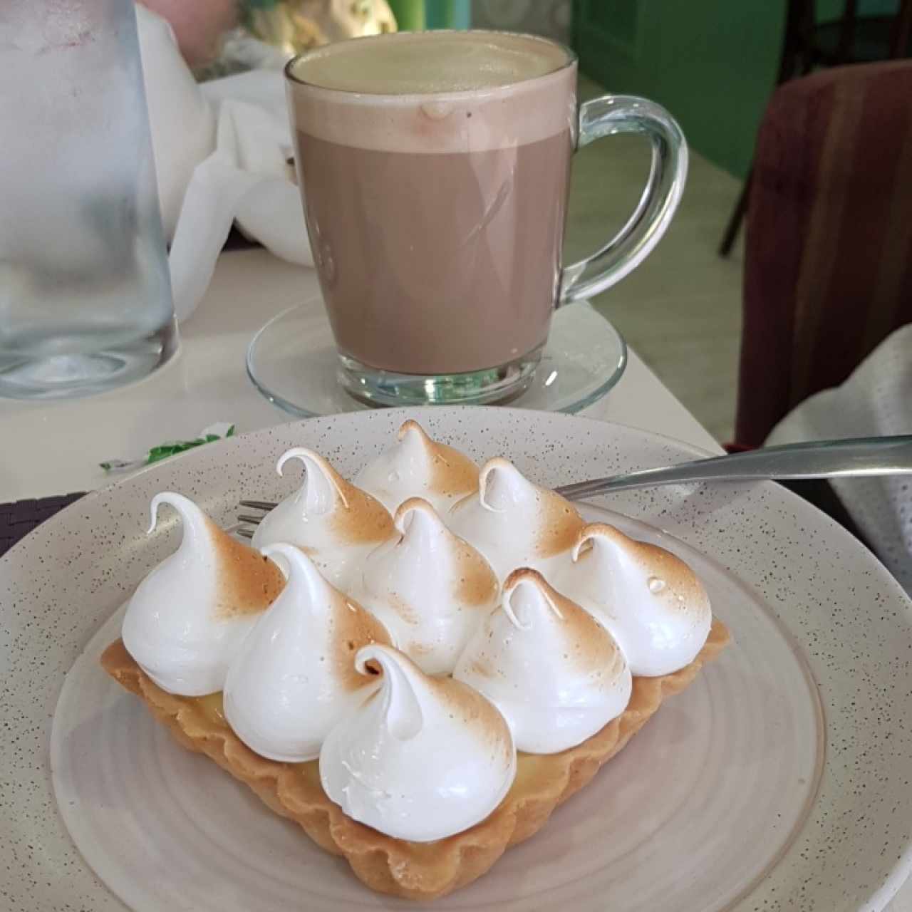 pie de limon y capucchino