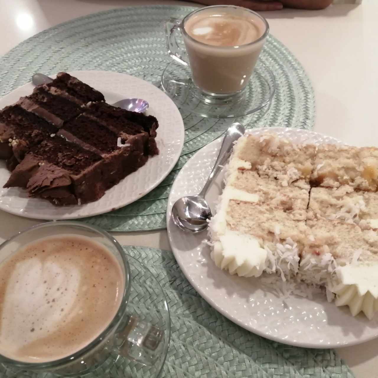 Cakes - Chocolate con Nutella & Piña colada