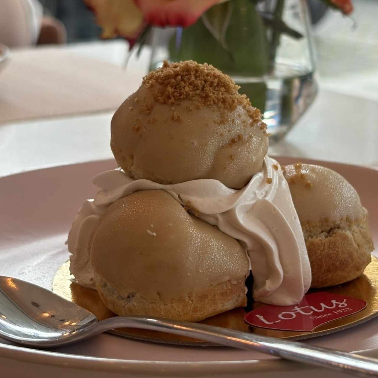 profiteroles de biscoff 